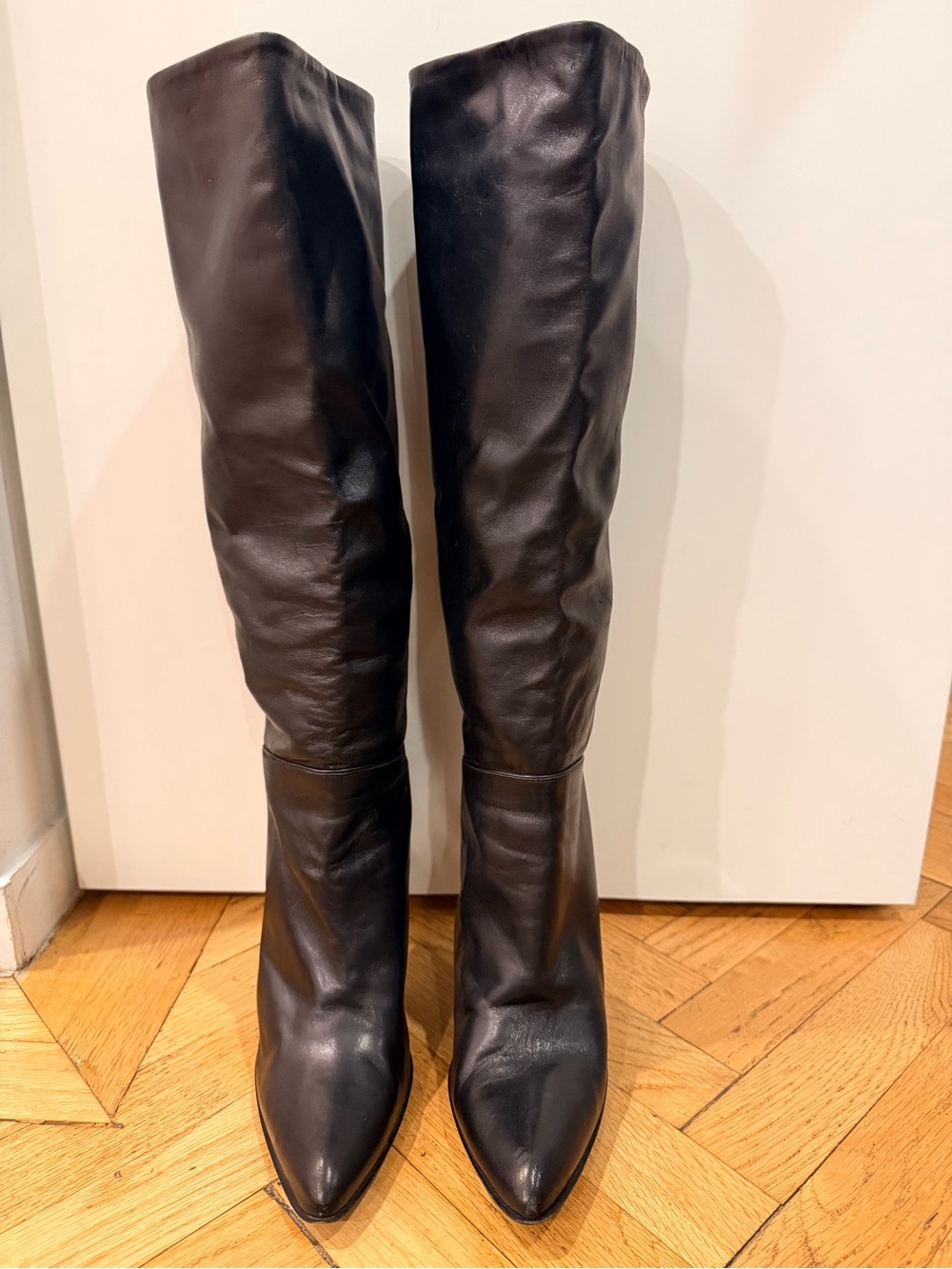 BCBGMaxAzria Black Leather Pointed Toe Pull-on Knee High Boots Size 10B EU 41